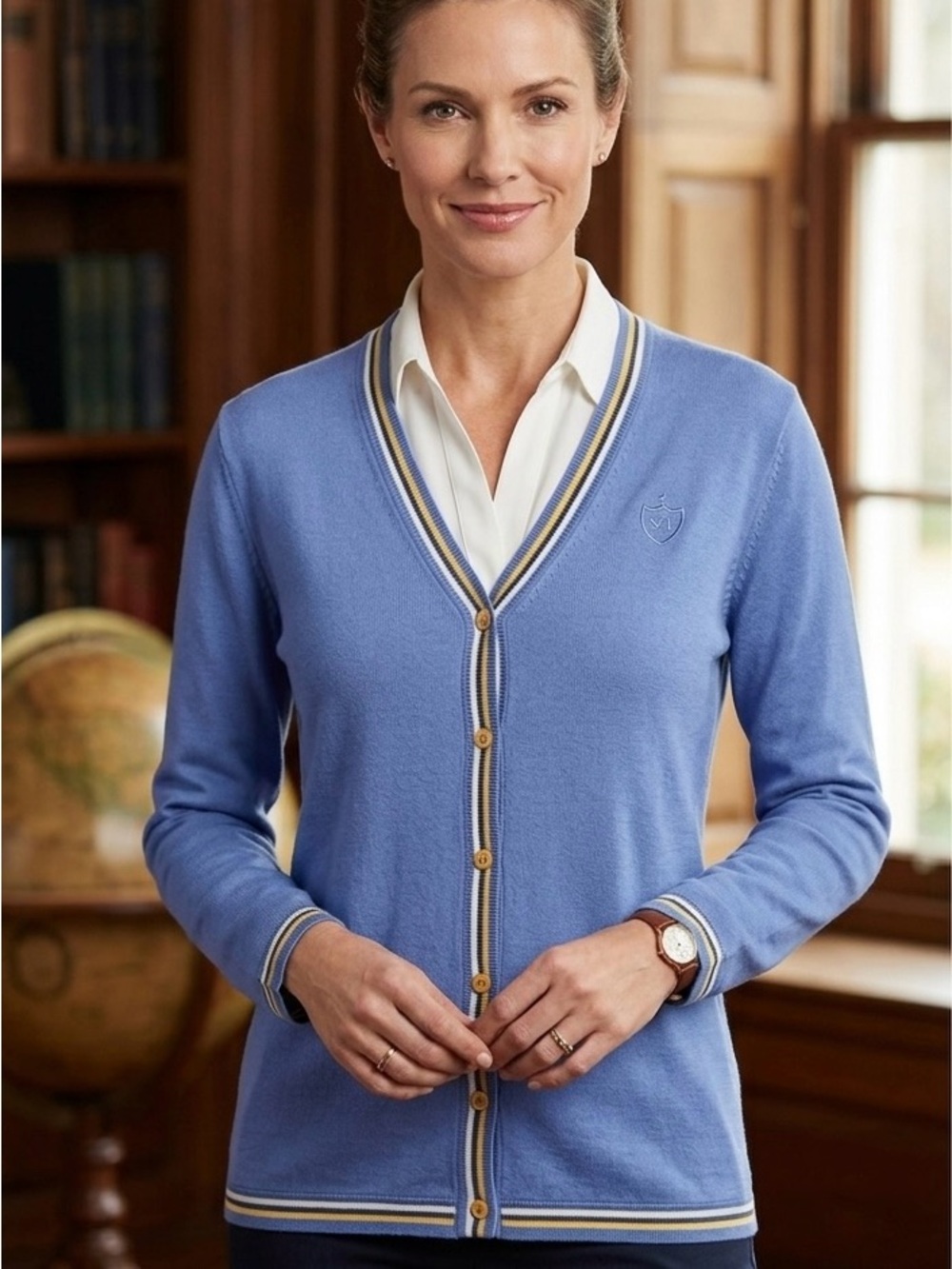 St. Aumont Golf Cardigan Women's Large Light Blue Button Front V-Neck Striped